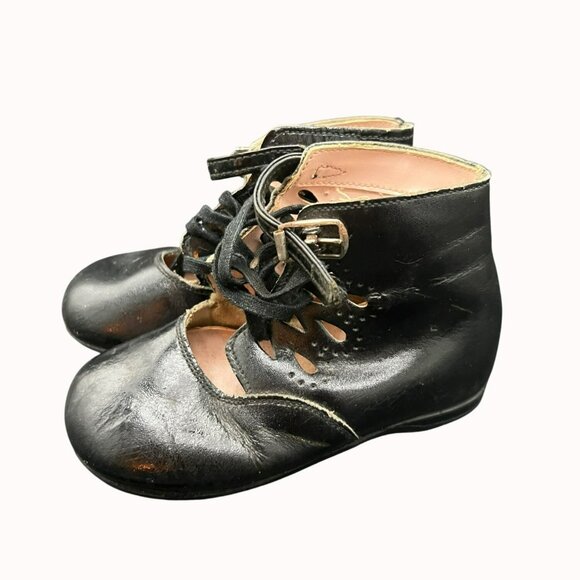 Vintage Childrens Girls Shoes Black Leather Ankle Boots Lace Up Side Buckle 1940 - Picture 3 of 7